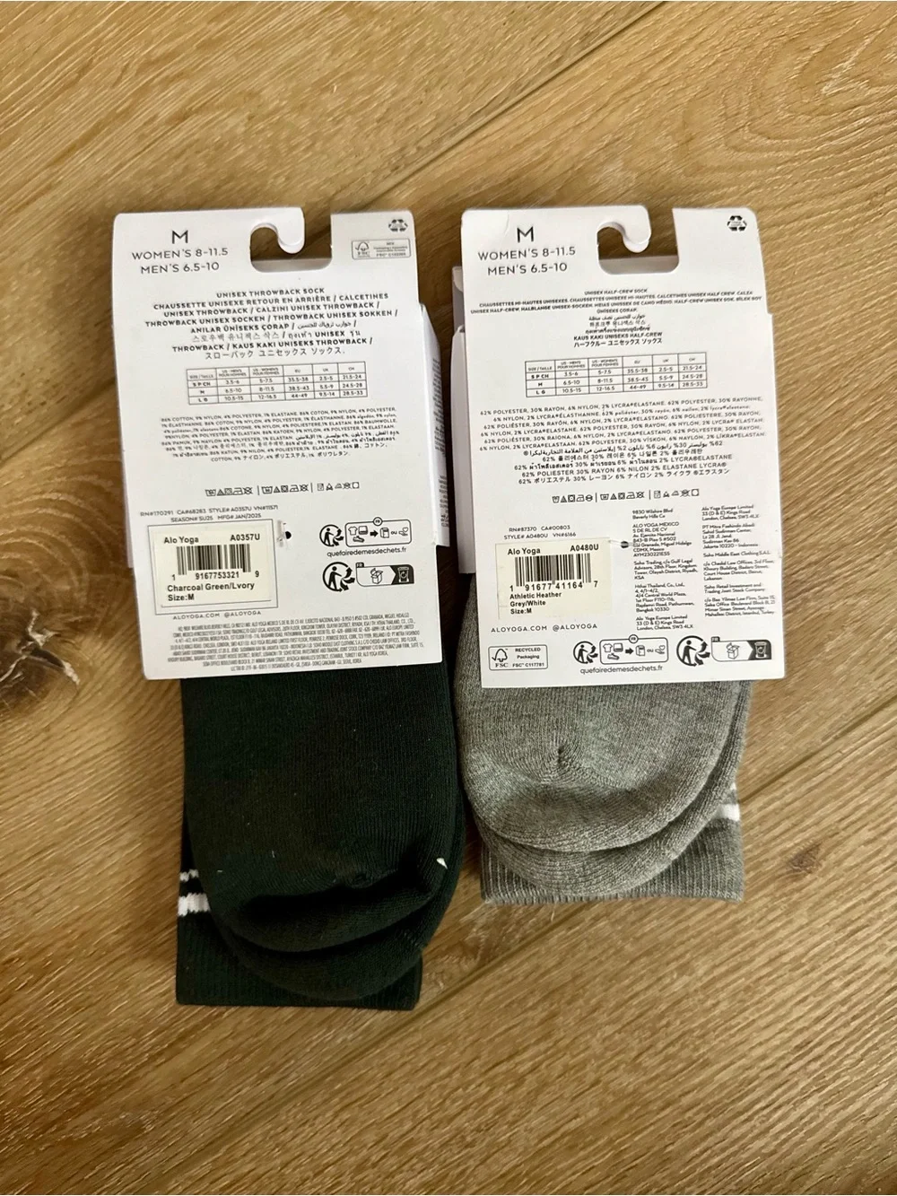 ALO Yoga Unisex Crew Sock Bundle Charcoal Green & Heather Grey NWT Size M